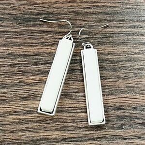 Chic Silver and White Bar Earrings. Bar White Turquoise Earrings